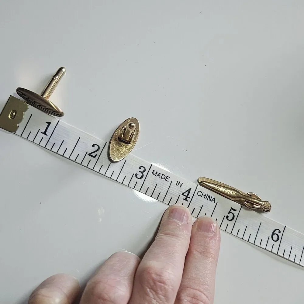 Swank Vintage Gold Tone Wheat Cufflinks And Tie Clip IOB